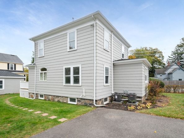 25 Tedesco St, Marblehead MA 01945