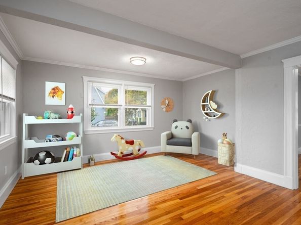 25 Tedesco St, Marblehead MA 01945