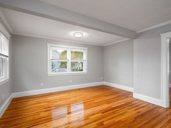 25 Tedesco St, Marblehead MA 01945