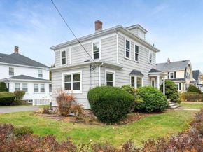 25 Tedesco St, Marblehead MA 01945