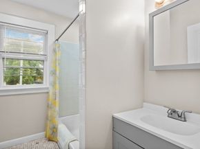 25 Tedesco St, Marblehead MA 01945