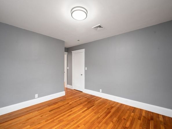 25 Tedesco St, Marblehead MA 01945