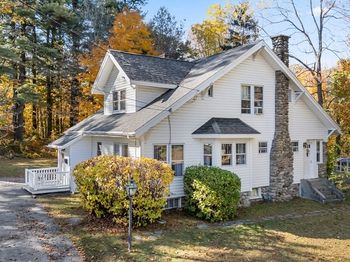 62 Maple St