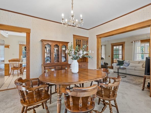 62 Maple St, West Boylston MA 01583