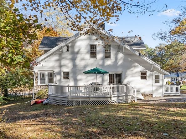 62 Maple St, West Boylston MA 01583