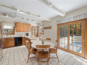 62 Maple St, West Boylston MA 01583