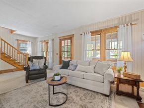62 Maple St, West Boylston MA 01583
