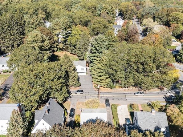 103 N Hancock St, Lexington MA 02420