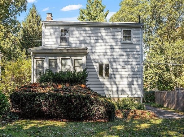 103 N Hancock St, Lexington MA 02420