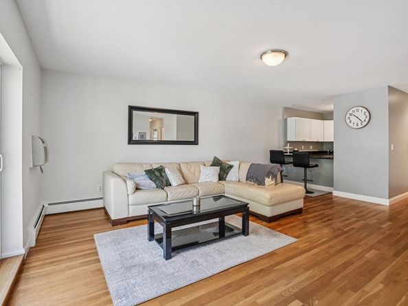 48 Coffey PH:10D, Boston MA 02122