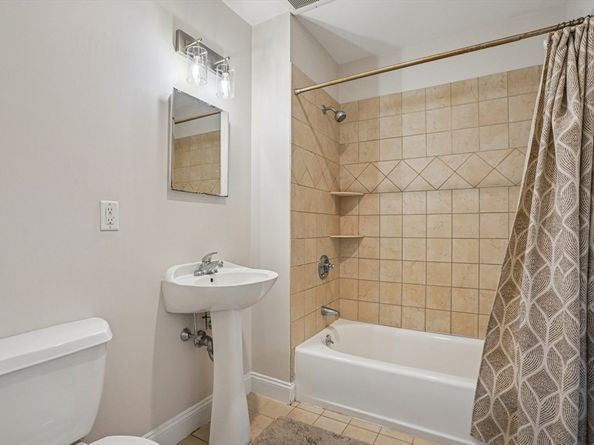 48 Coffey PH:10D, Boston MA 02122