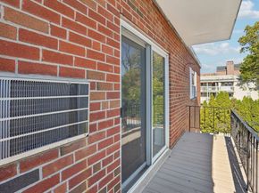 48 Coffey PH:10D, Boston MA 02122