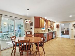 4 Jonathans Way, Upton MA 01568