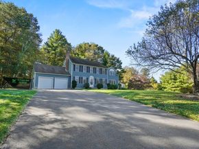4 Jonathans Way, Upton MA 01568