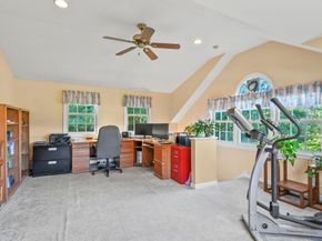 4 Jonathans Way, Upton MA 01568