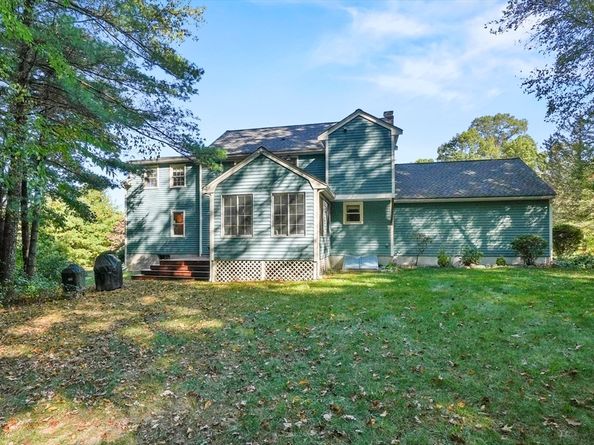 4 Jonathans Way, Upton MA 01568