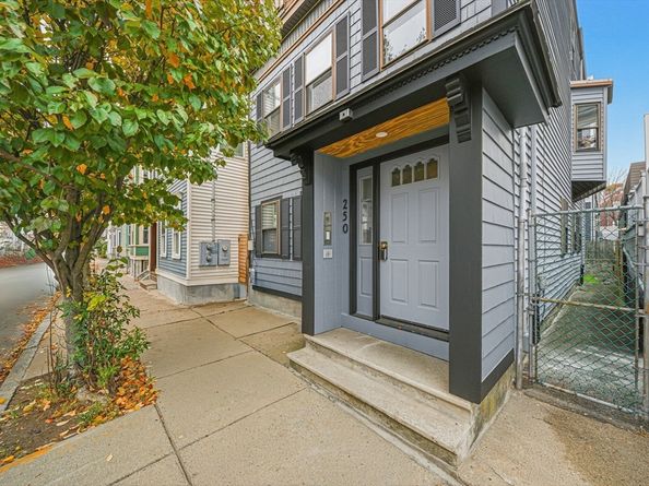 250 W Fifth St 3, Boston MA 02127