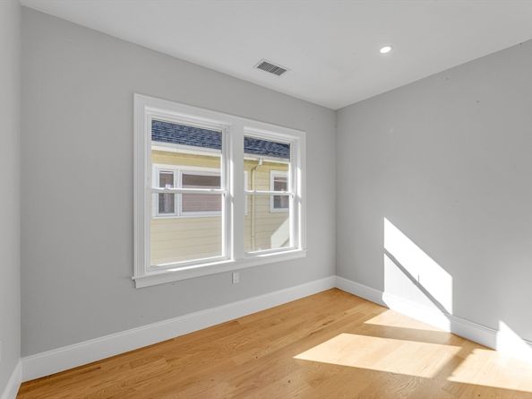 103-105 Neponset St, Boston MA 02131