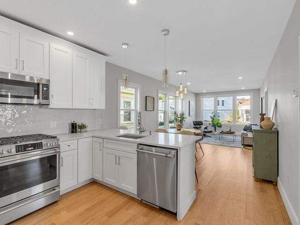 103-105 Neponset St, Boston MA 02131