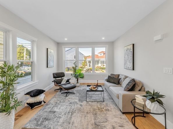 103-105 Neponset St, Boston MA 02131