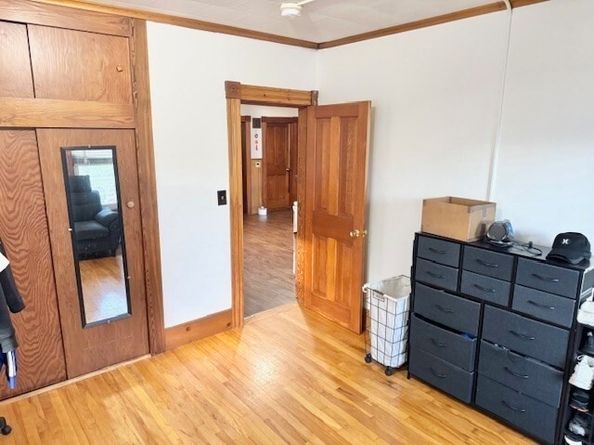 38 Mount Pleasant St, North Brookfield MA 01535