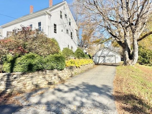 38 Mount Pleasant St, North Brookfield MA 01535