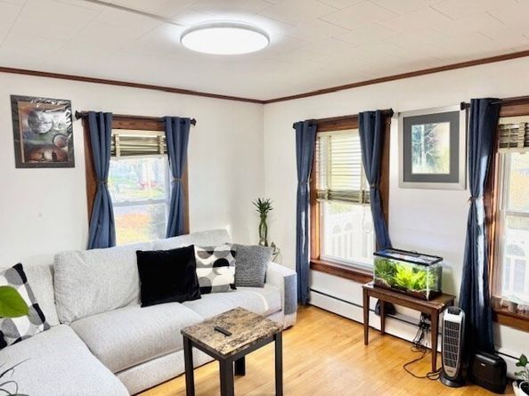38 Mount Pleasant St, North Brookfield MA 01535