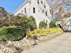 38 Mount Pleasant St, North Brookfield MA 01535