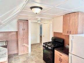 38 Mount Pleasant St, North Brookfield MA 01535