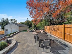 16 Oak Street, Wellesley MA 02482
