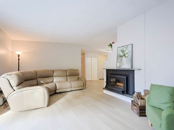 91 Eaton Road W, Framingham MA 01701