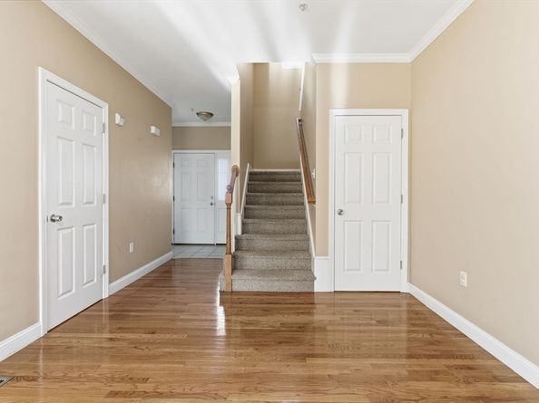 90 Rangeway Rd 303, Billerica MA 01821