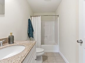 90 Rangeway Rd 303, Billerica MA 01821