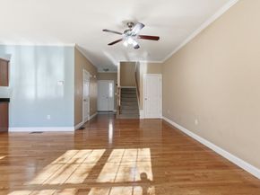 90 Rangeway Rd 303, Billerica MA 01821