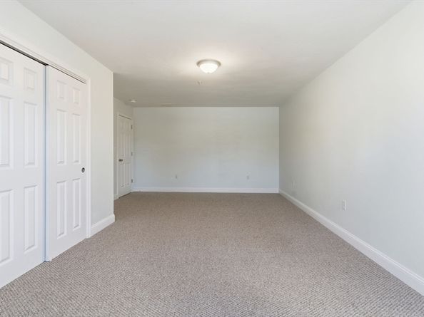 90 Rangeway Rd 303, Billerica MA 01821