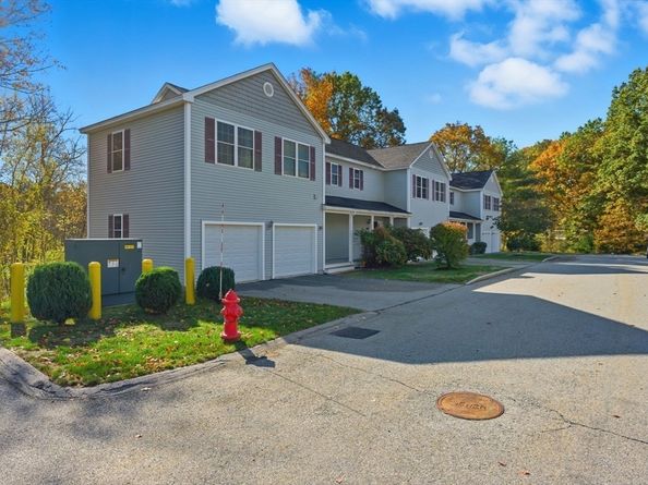 90 Rangeway Rd 303, Billerica MA 01821
