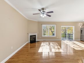 90 Rangeway Rd 303, Billerica MA 01821