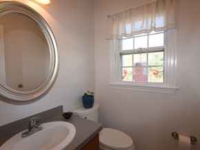 65 Boxberry Ln 65, Rockland MA 02370