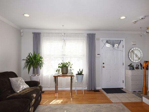 65 Boxberry Ln 65, Rockland MA 02370