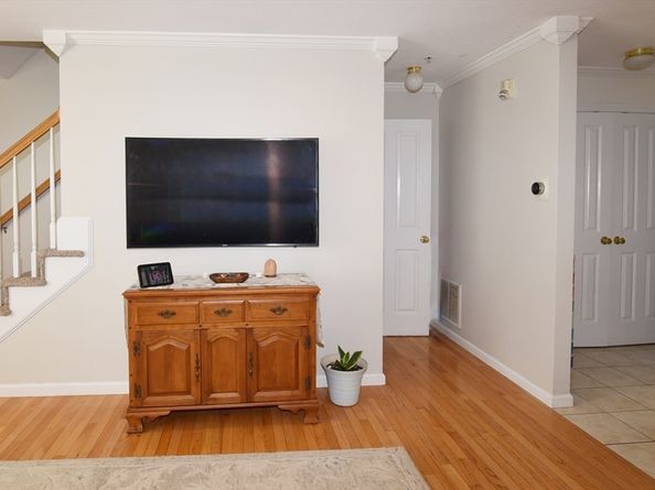 65 Boxberry Ln 65, Rockland MA 02370