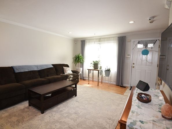 65 Boxberry Ln 65, Rockland MA 02370