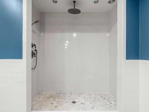 653-R E 3rd St, Boston MA 02127