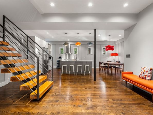 653-R E 3rd St, Boston MA 02127