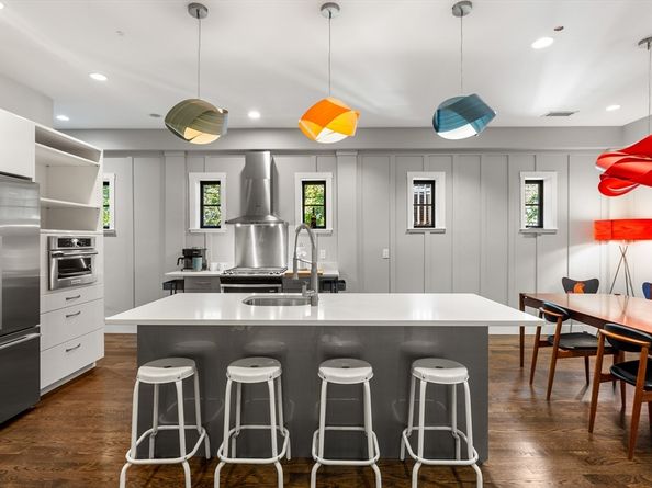 653-R E 3rd St, Boston MA 02127