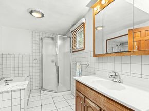 1 Ludlow Ave, Wakefield MA 01880