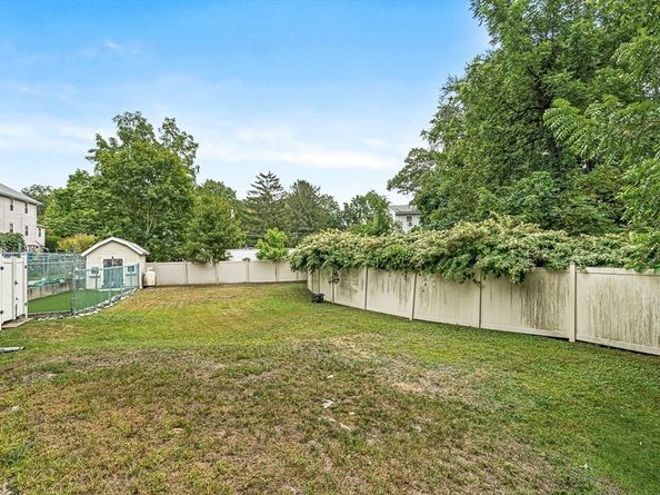 1 Ludlow Ave, Wakefield MA 01880