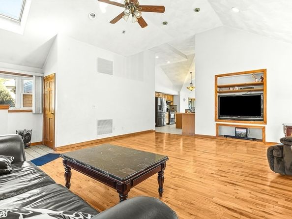 1 Ludlow Ave, Wakefield MA 01880