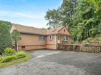 1 Ludlow Ave