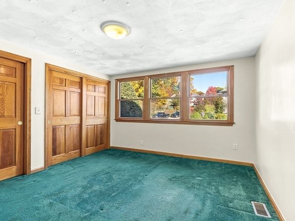 1 Ludlow Ave, Wakefield MA 01880