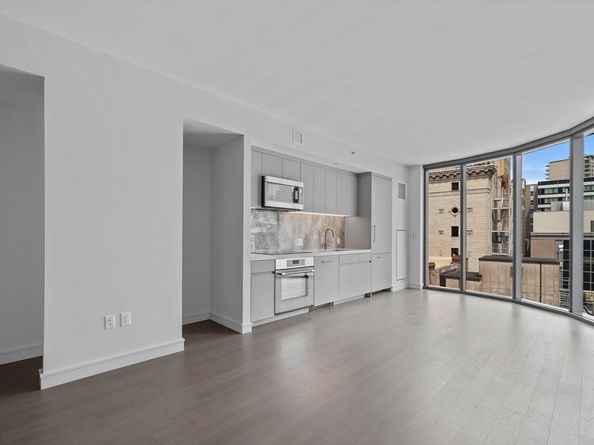 55 Lagrange Street 1010, Boston MA 02116